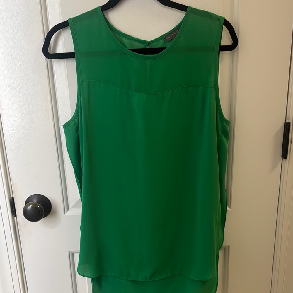 Vince Camuto Green Sleeveless Blouse with Crew Neckline